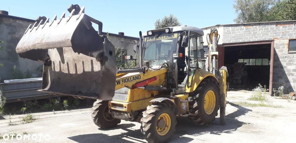 New Holland 110B - 1