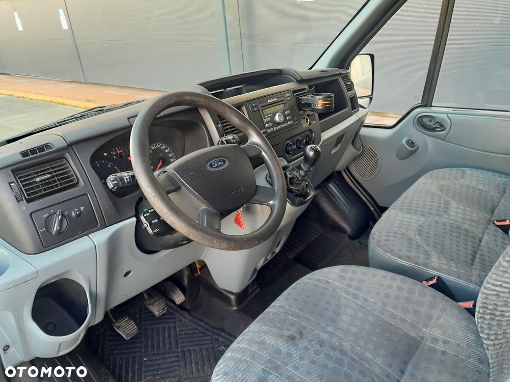 Ford Transit 350L AWD - 9