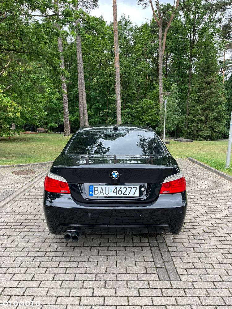 BMW Seria 5 550i Sport-Aut - 6