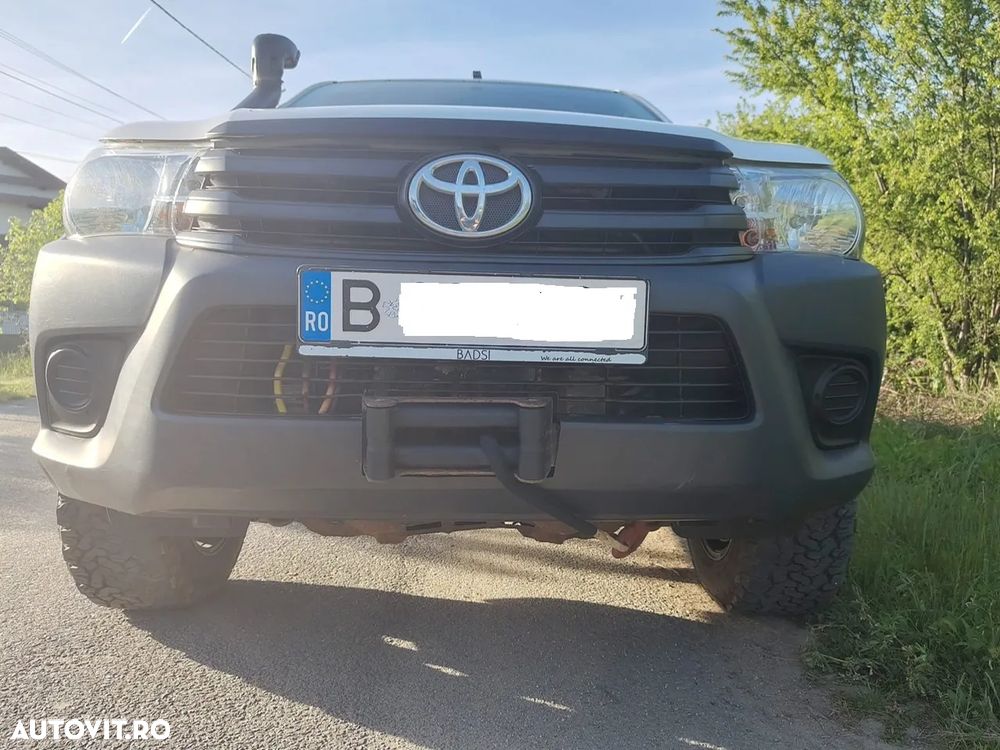 Toyota Hilux 4x4 Double Cab M/T Style - 11