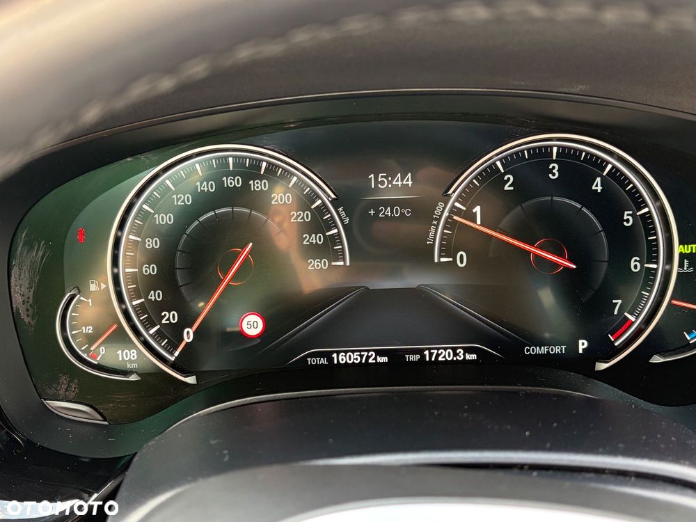 BMW Seria 5 530i xDrive - 18