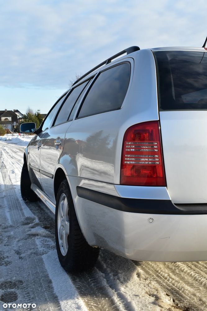 Skoda Octavia 1.9 TDI PD Combi Elegance - 25