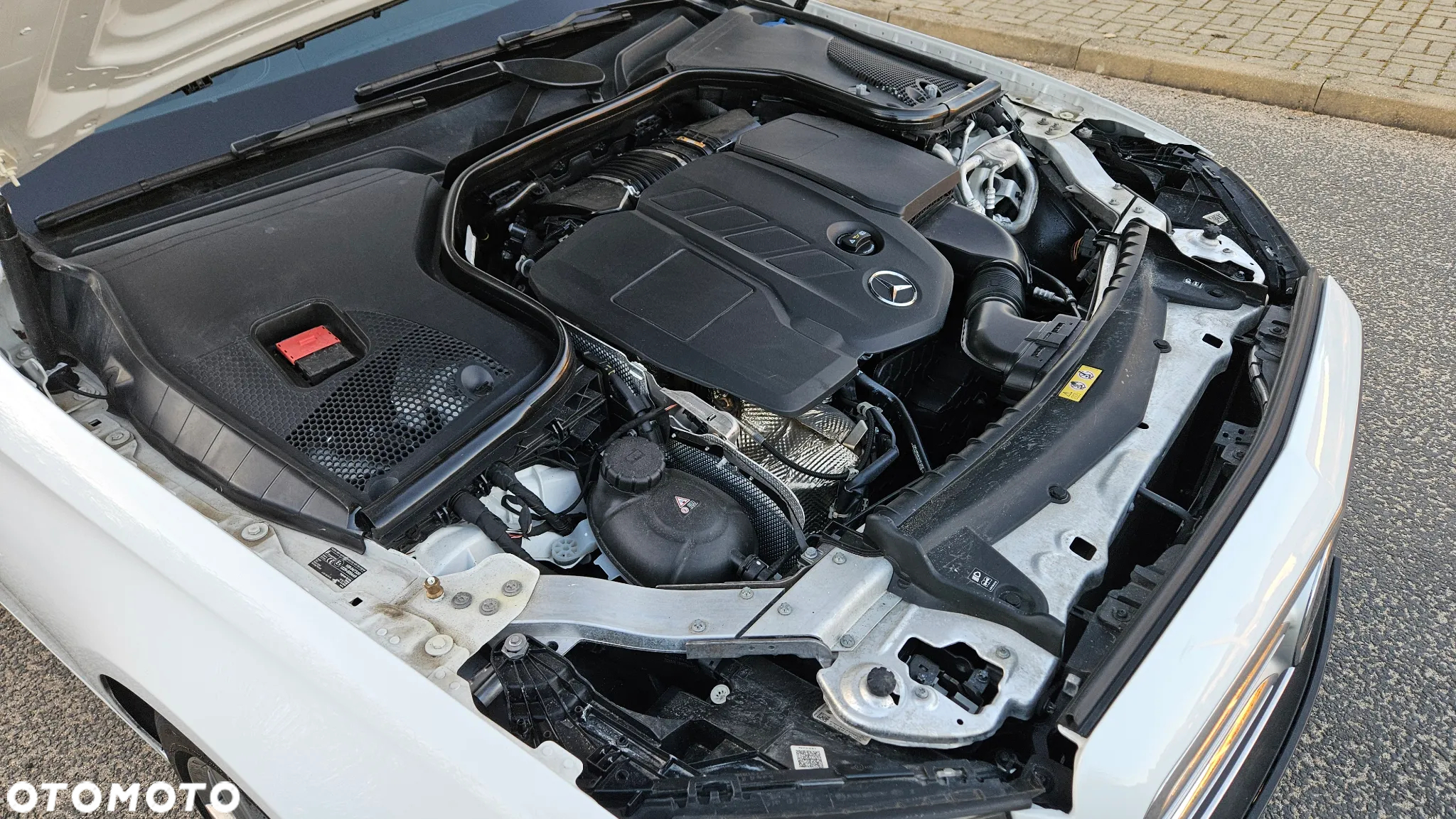 Mercedes-Benz Klasa E 220 d 4-Matic Business Edition 9G-TRONIC - 21