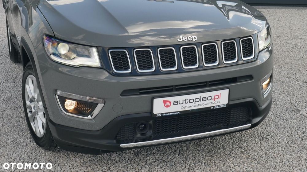 Jeep Compass - 23