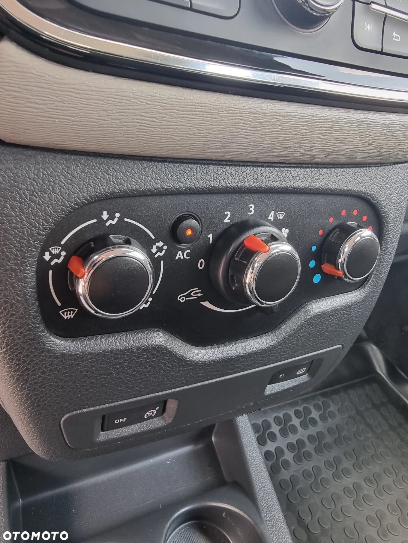 Dacia Lodgy 1.6 Ambiance - 20