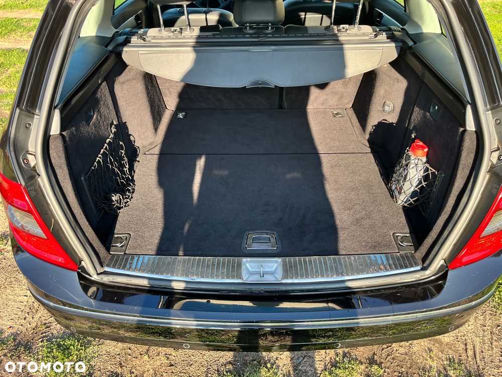 Mercedes-Benz Klasa C 180 Kompressor BlueEFFICIENCY - 10