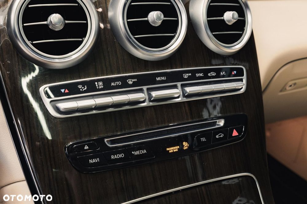 Mercedes-Benz GLC 300 4-Matic - 26