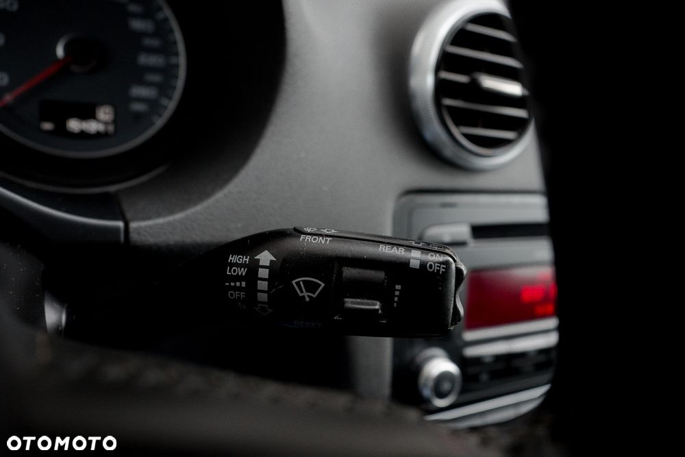 Audi A3 Sportback 1.6 Attraction - 19