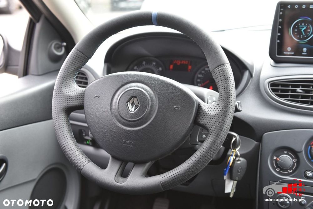 Renault Clio - 23
