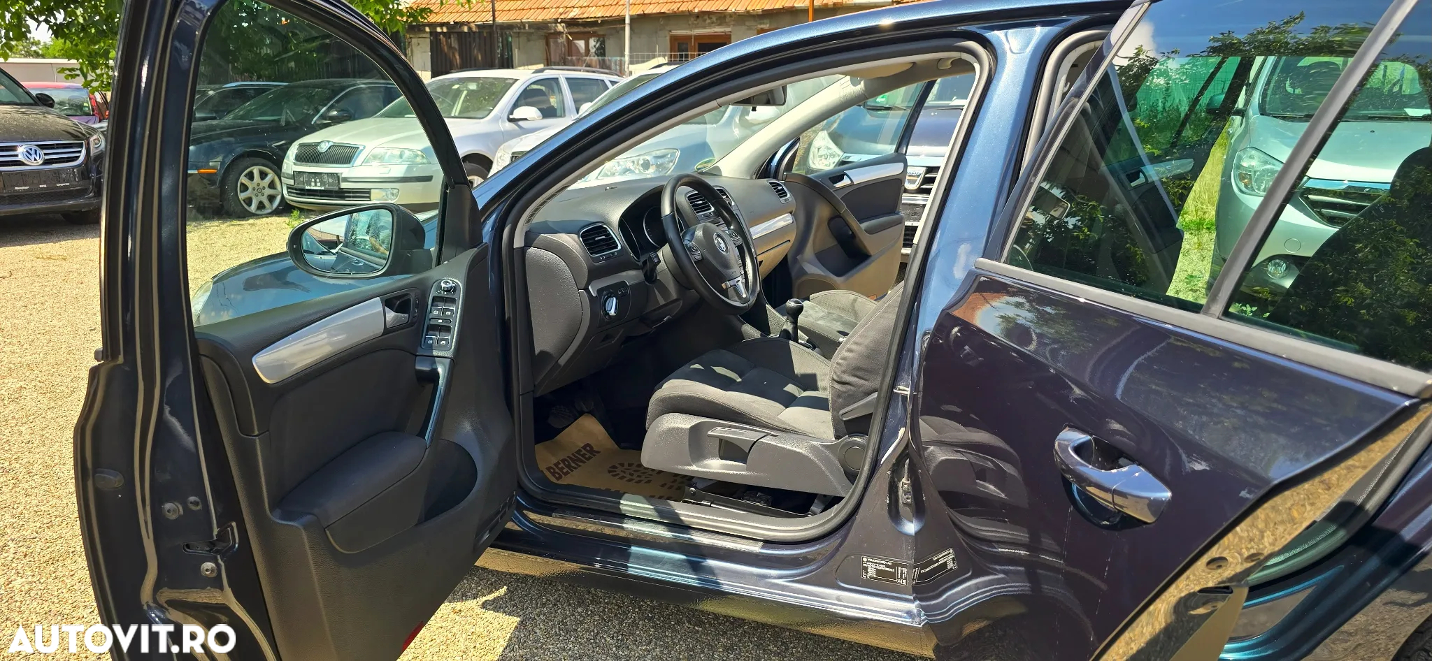 Volkswagen Golf 2.0 TDI Highline - 9