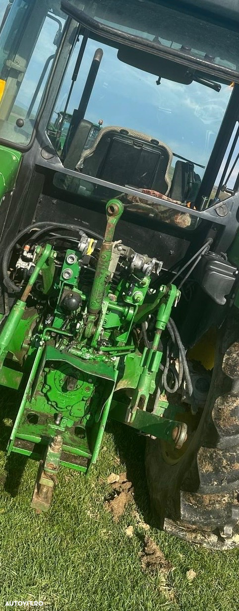 John Deere 5065E - 6