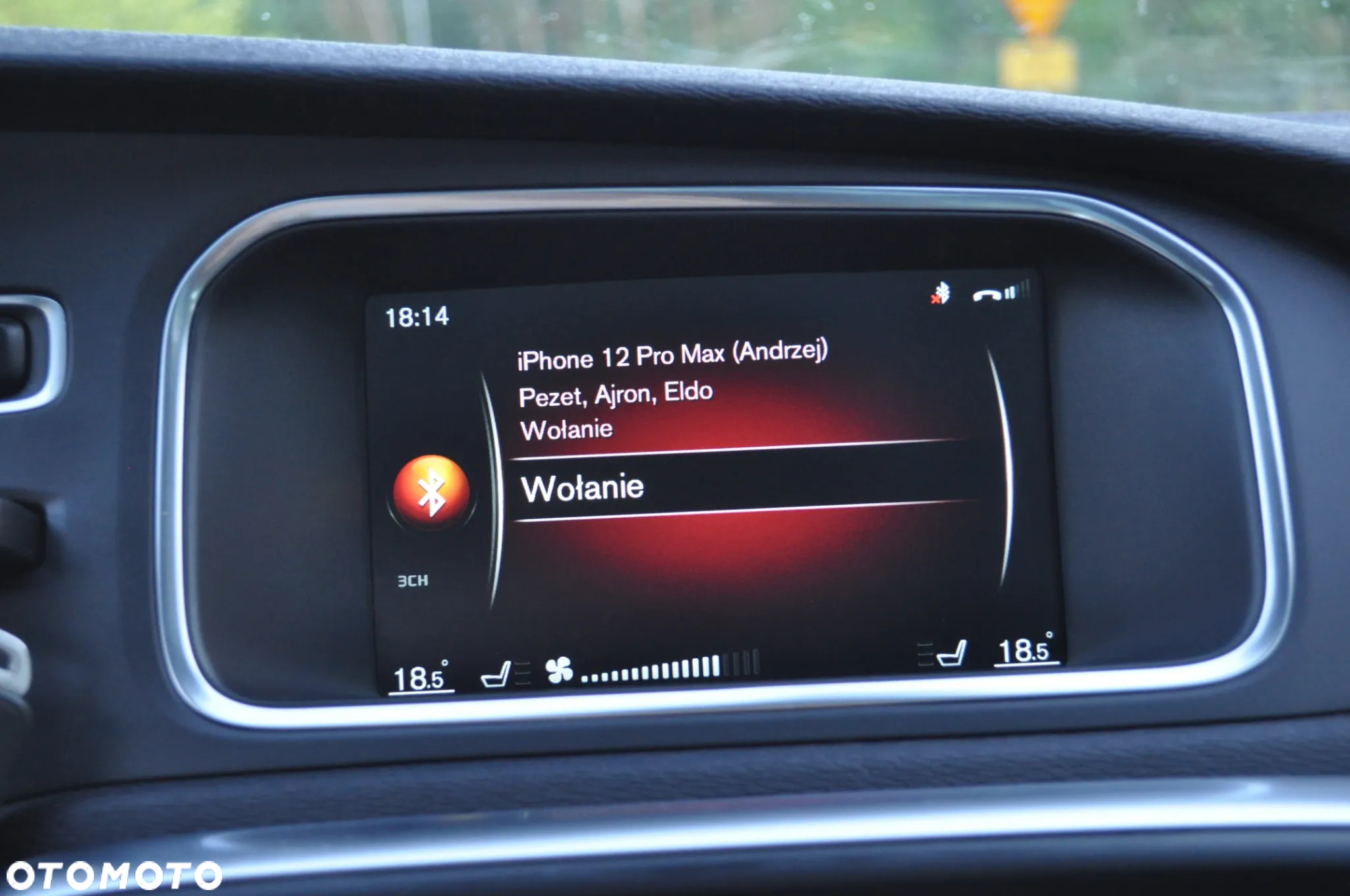 Volvo V40 D4 Drive-E R-Design Summum - 11