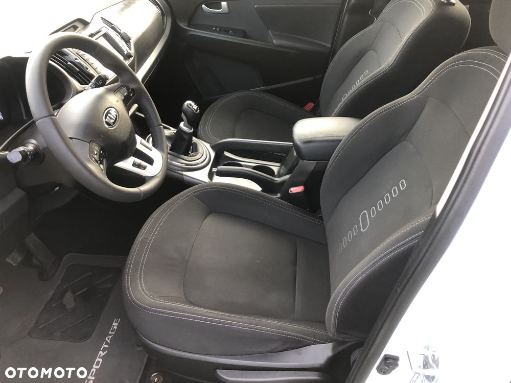 Kia Sportage 2.0 CRDI 4WD Attract - 9