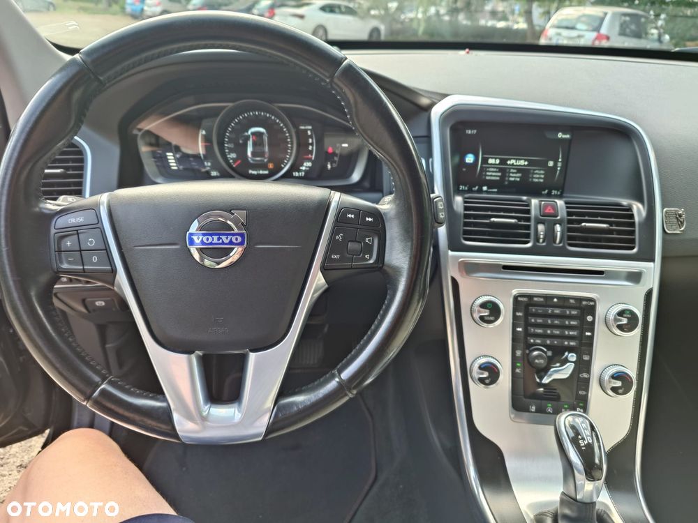 Volvo XC 60 D4 Drive-E Ocean Race - 7