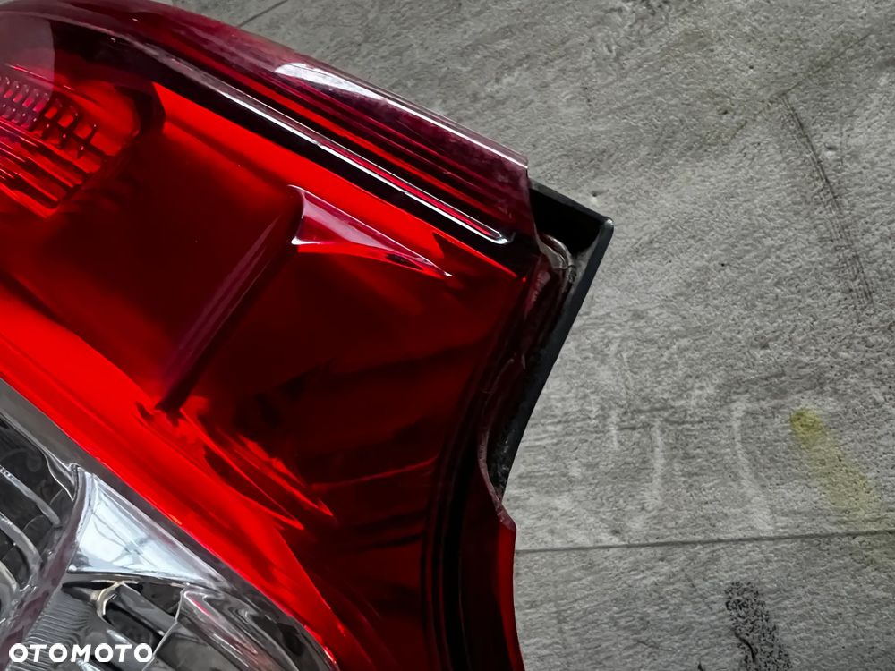 NISSAN QASHQAI II J 14- LAMPA TYŁ TYLNA LH 265554EA0A - 2