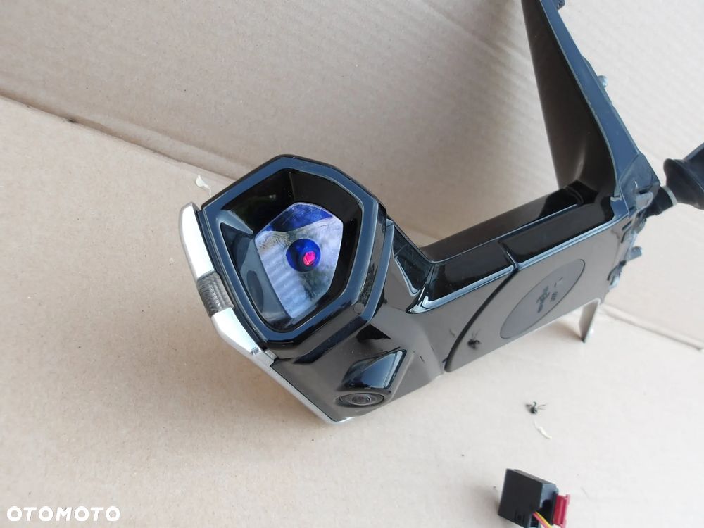 LUSTERKO AUDI E TRON 4KE857409C 4KE857410C - 14