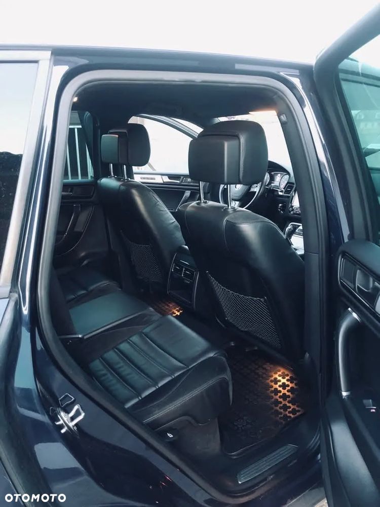 Volkswagen Touareg 3.0 V6 TDI 4XMot BMT - 10