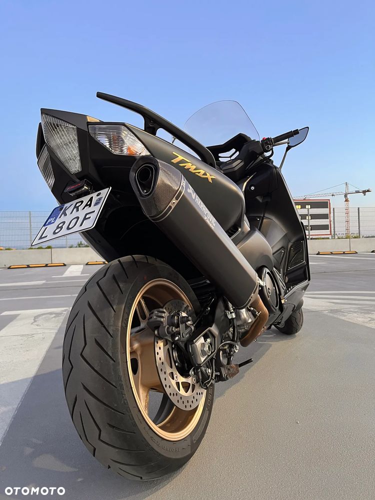Yamaha Tmax - 15
