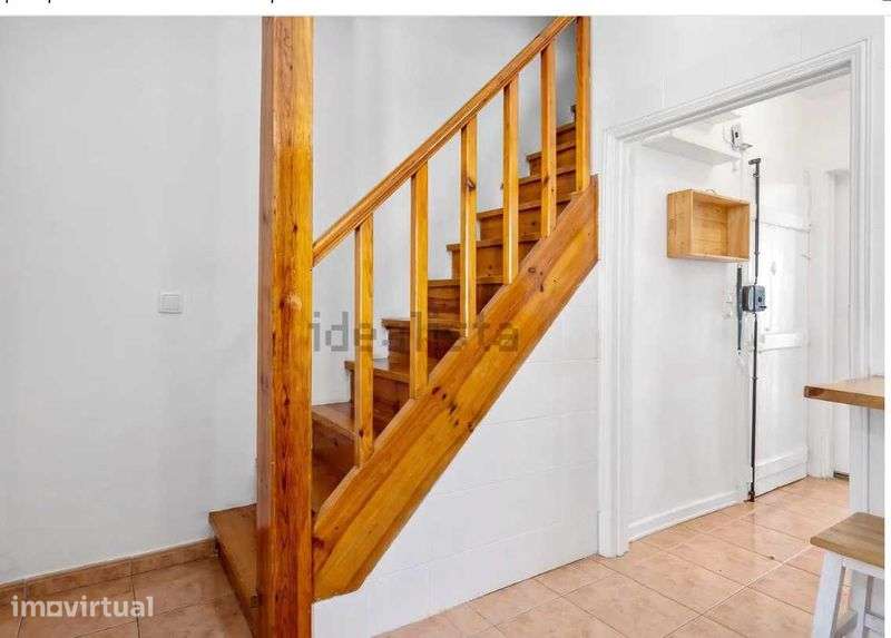 T1 Duplex em venda Mártires da Pátria Lisboa - Grande imagem: 5/9