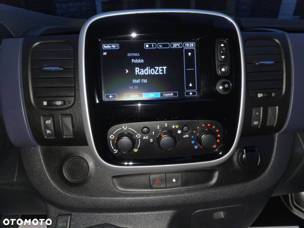 Opel Vivaro - 22