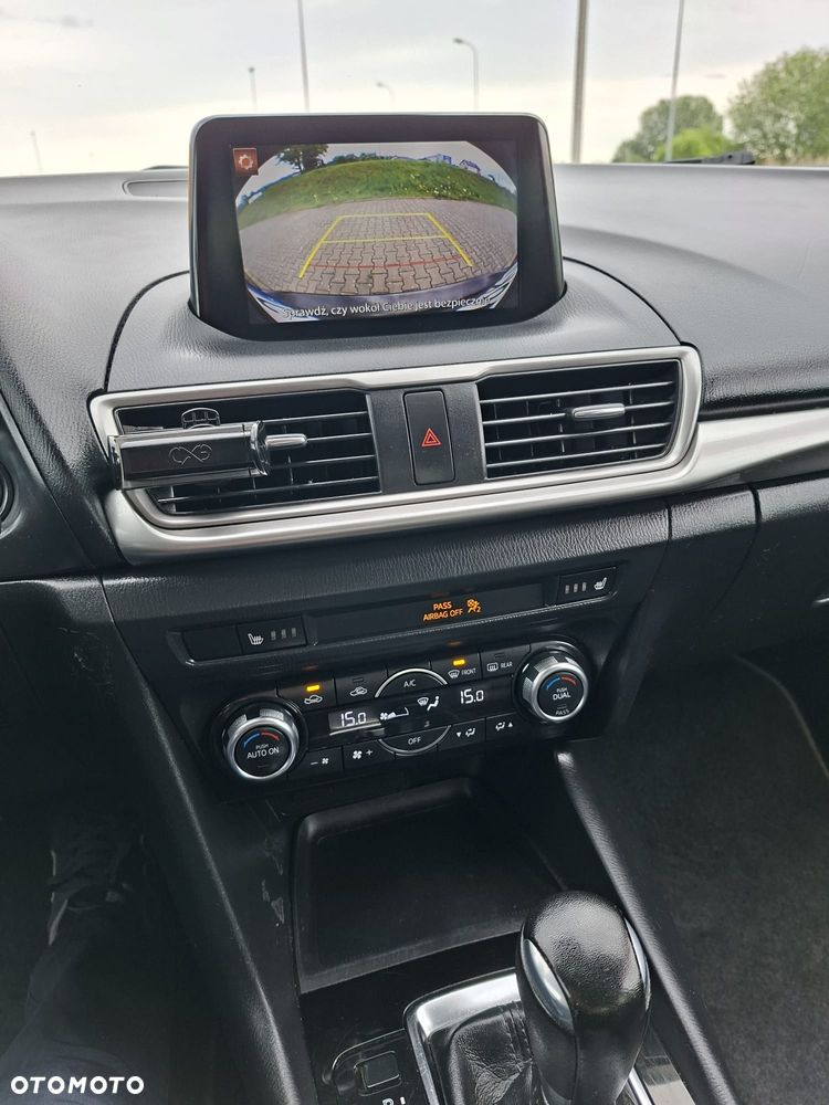 Mazda 3 - 6
