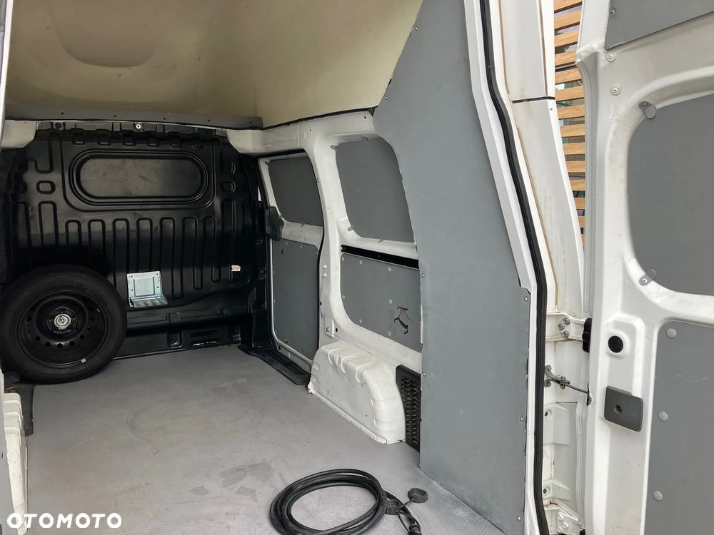 Nissan NV200 XL VOLTIA - 7