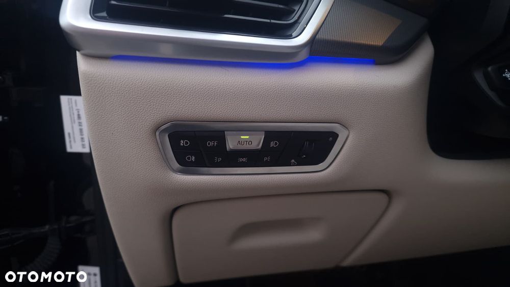 BMW X5 xDrive40i - 34