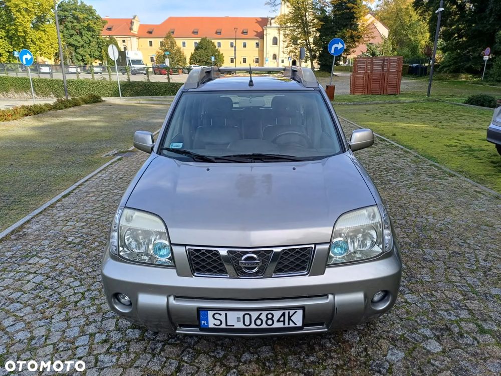 Nissan X-Trail 2.2 dCi 4x4 Elegance - 9