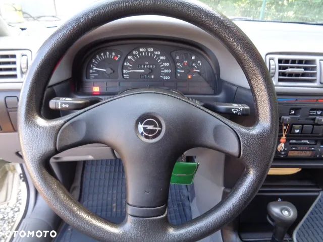 Opel Vectra - 17