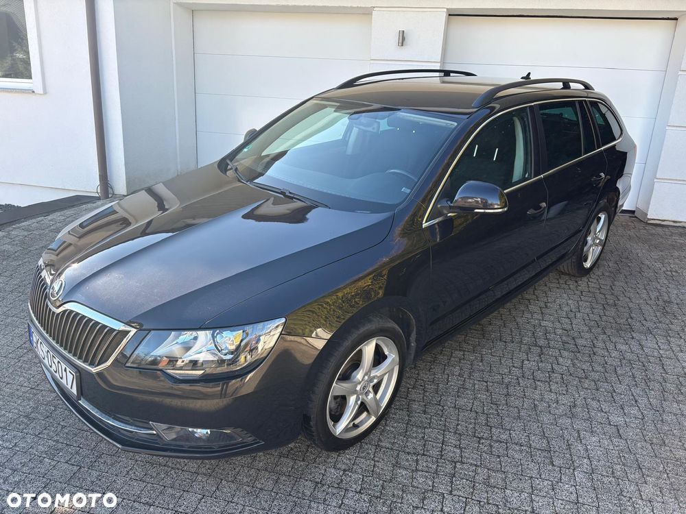 Skoda Superb 2.0 TDI DSG Elegance - 2