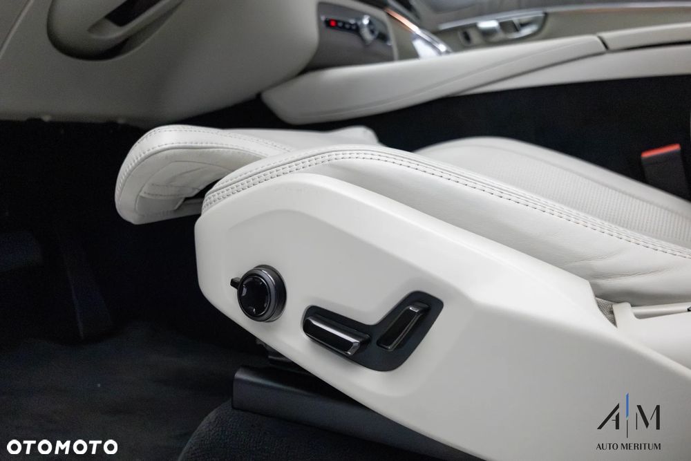 Volvo XC 90 T8 AWD Recharge Ultimate Dark - 17
