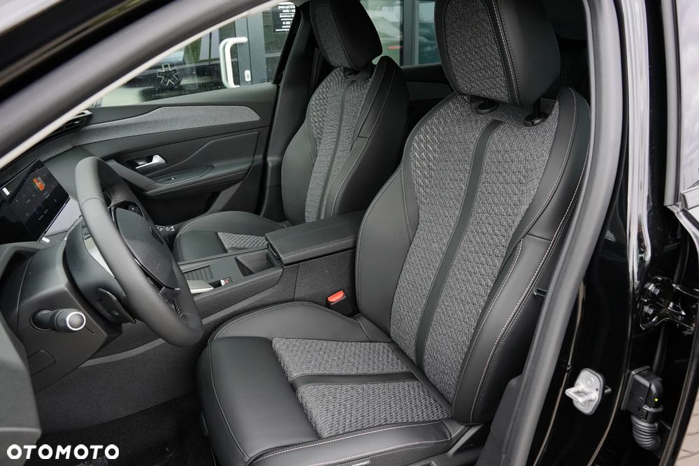 Peugeot 408 1.2 PureTech mHEV Business S&S e-DCS6 - 7