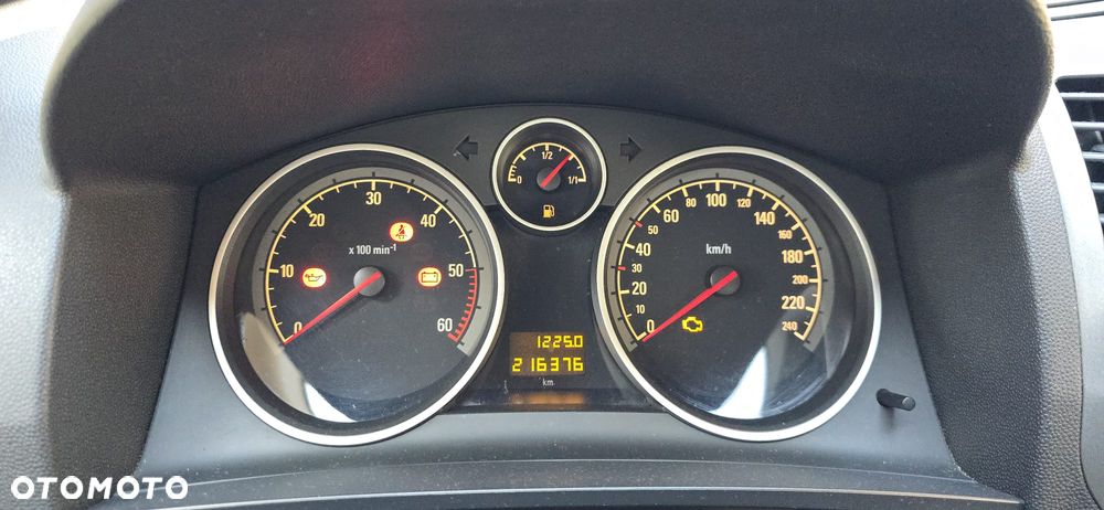 Opel Zafira 1.9 CDTI - 8