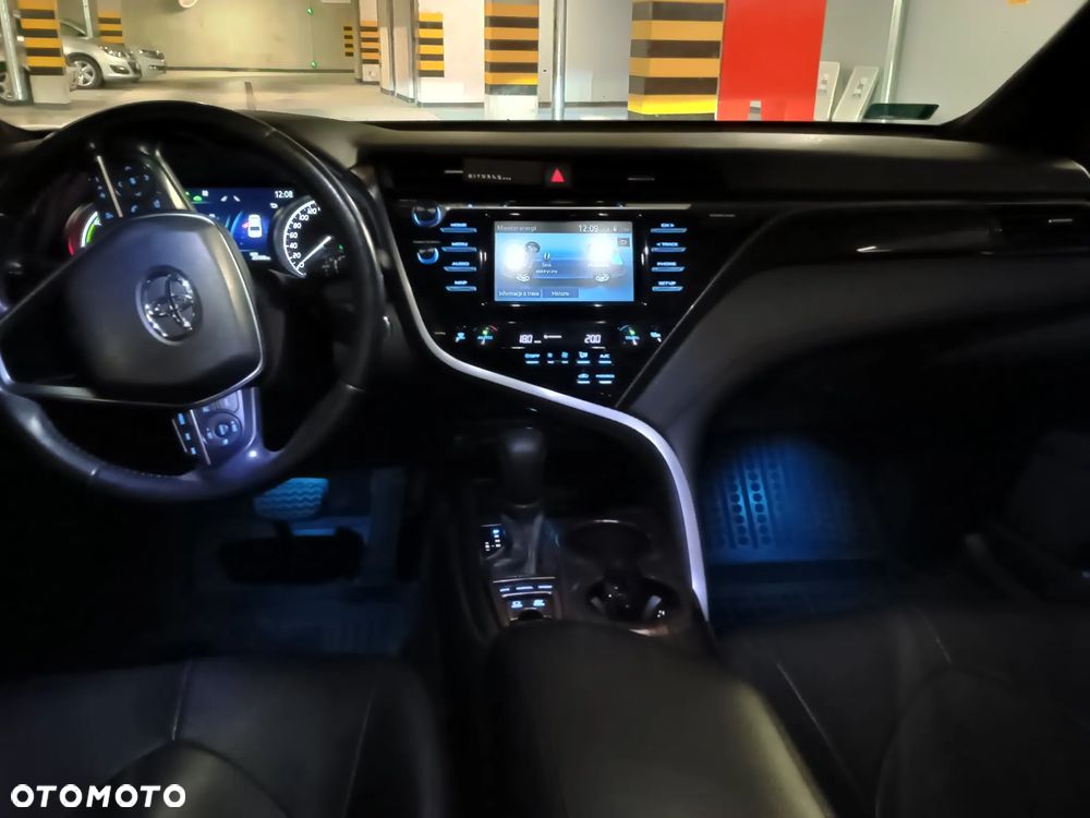 Toyota Camry 2.5 Hybrid Comfort CVT - 29