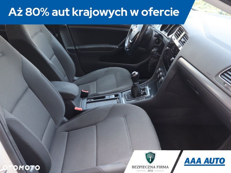 Volkswagen Golf Variant - 11