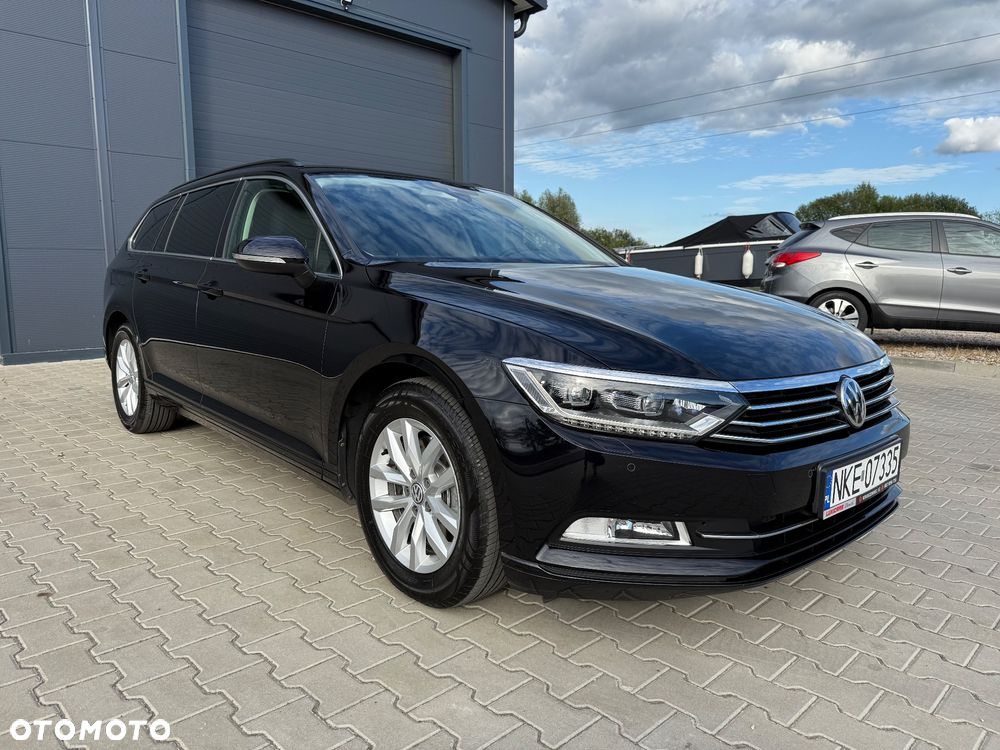 Volkswagen Passat 2.0 TDI SCR Comfortline - 13