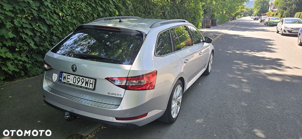 Skoda Superb 2.0 TDI Ambition DSG7 - 12