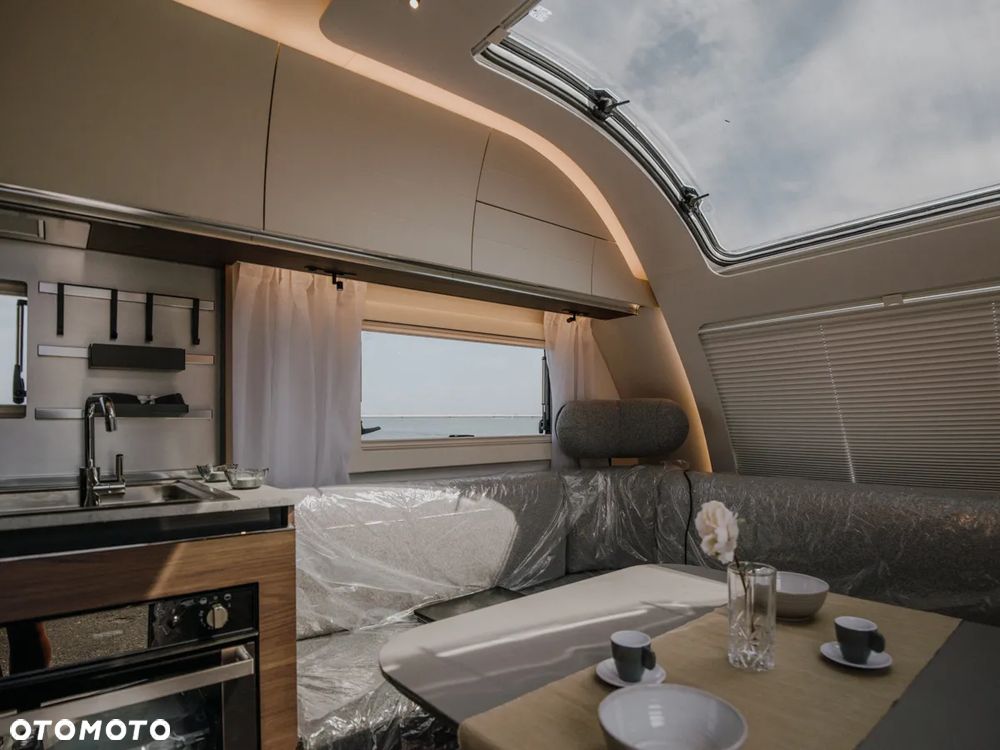 Adria Alpina 763 UK - 10