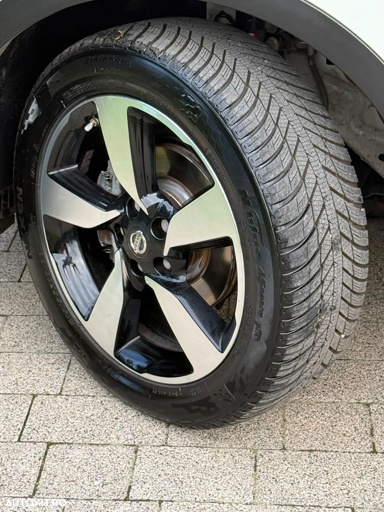 Nissan Qashqai 1.6 DCI Start/Stop N-Connecta - 28