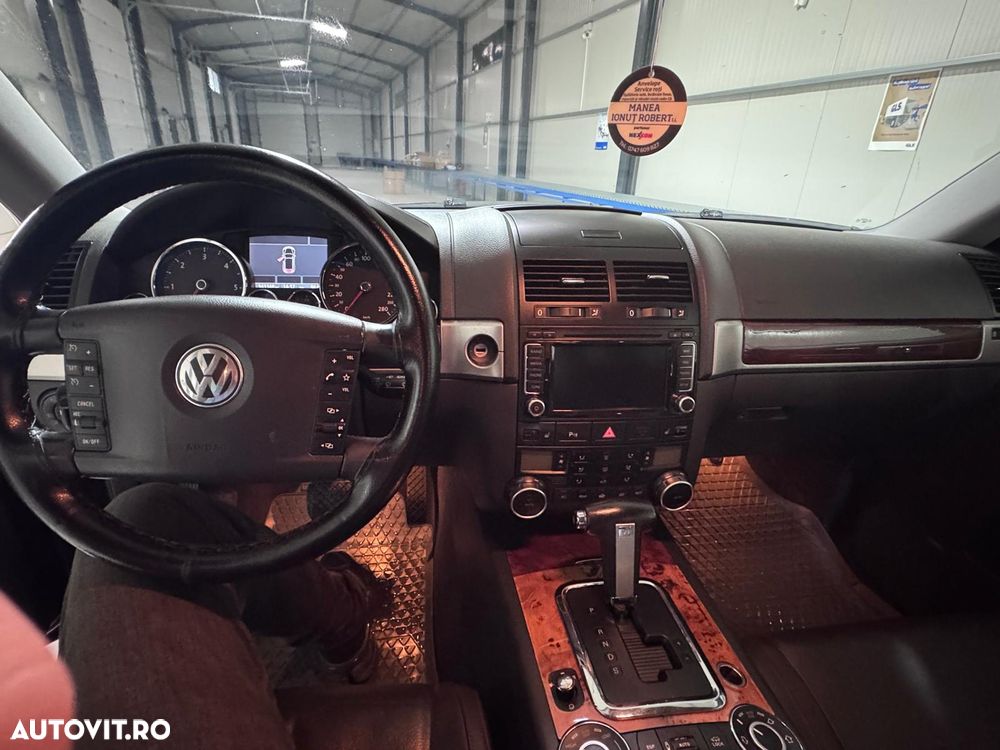 Volkswagen Touareg - 4