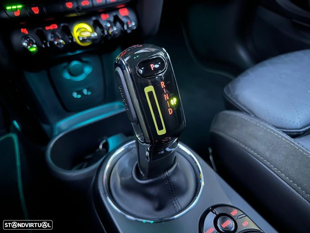 MINI 3 Portas Cooper SE - 11