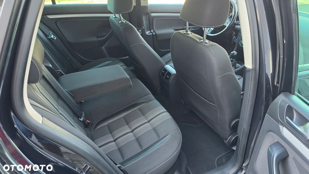 Volkswagen Golf Variant 1.6 TDI DPF BlueMotion Technology MATCH - 9