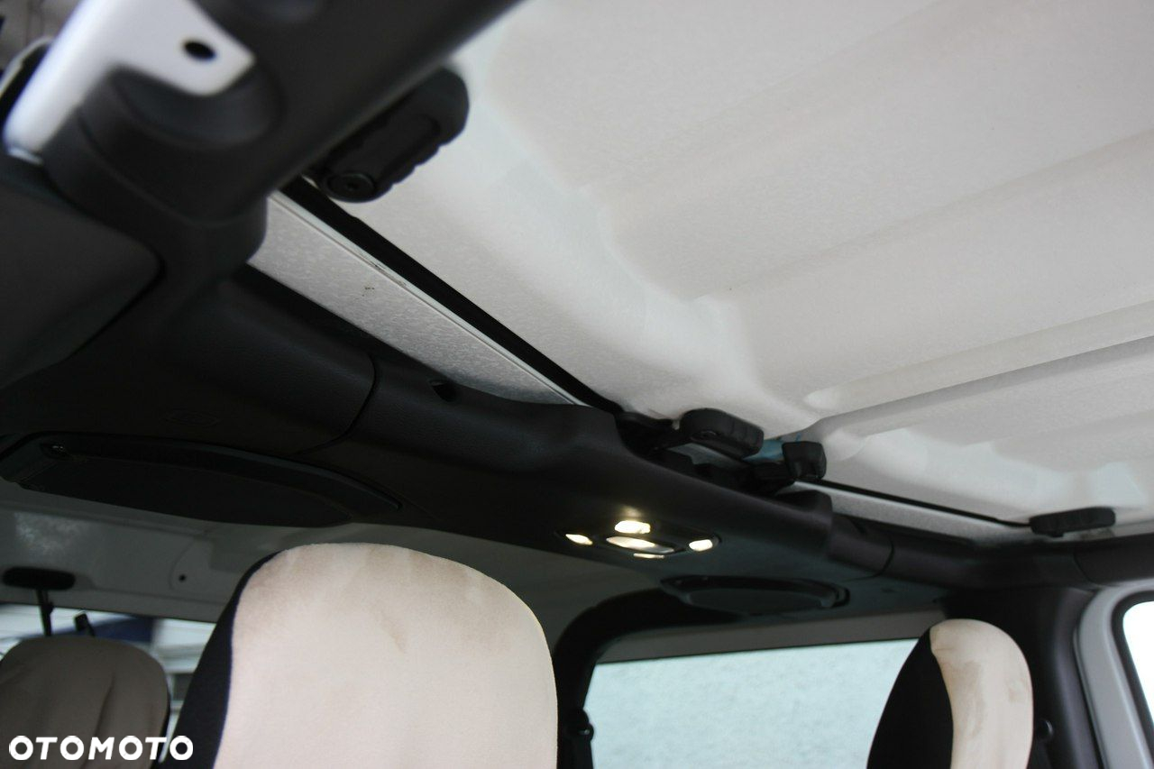 Jeep Wrangler - 19