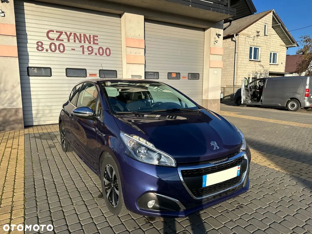 Peugeot 208 - 2