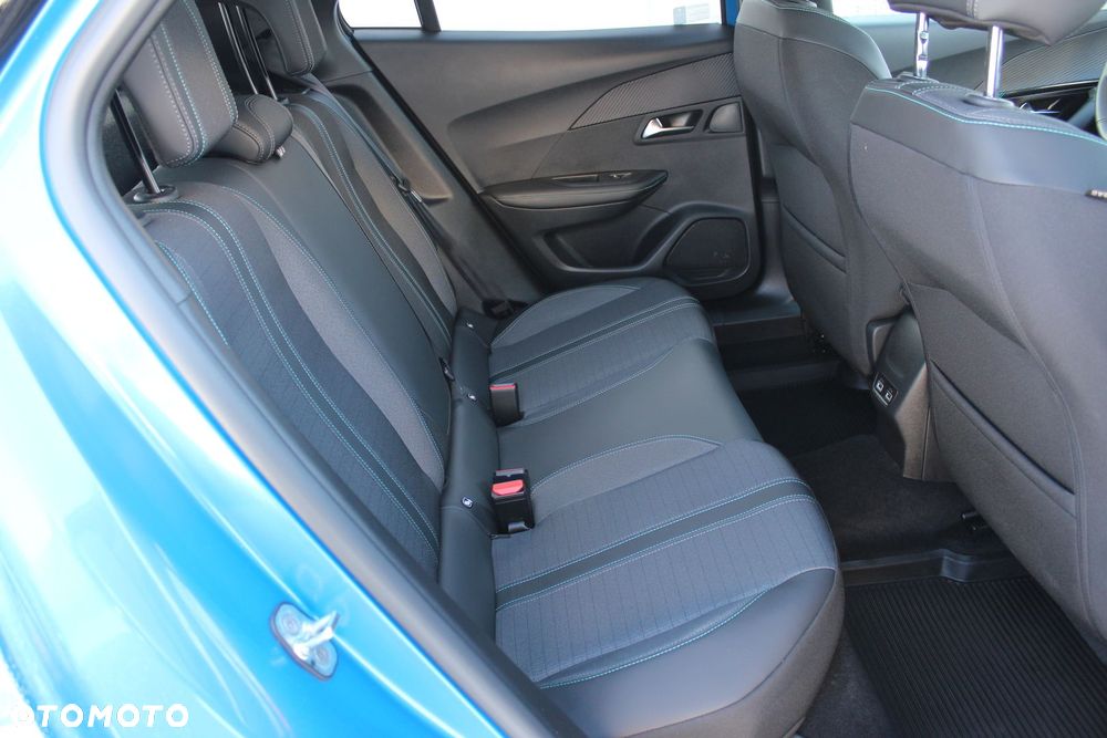 Peugeot 2008 1.2 PureTech Allure Pack S&S EAT8 - 11
