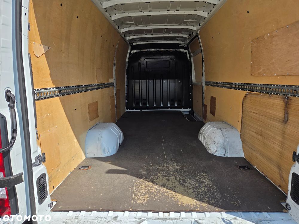 Renault Master - 18