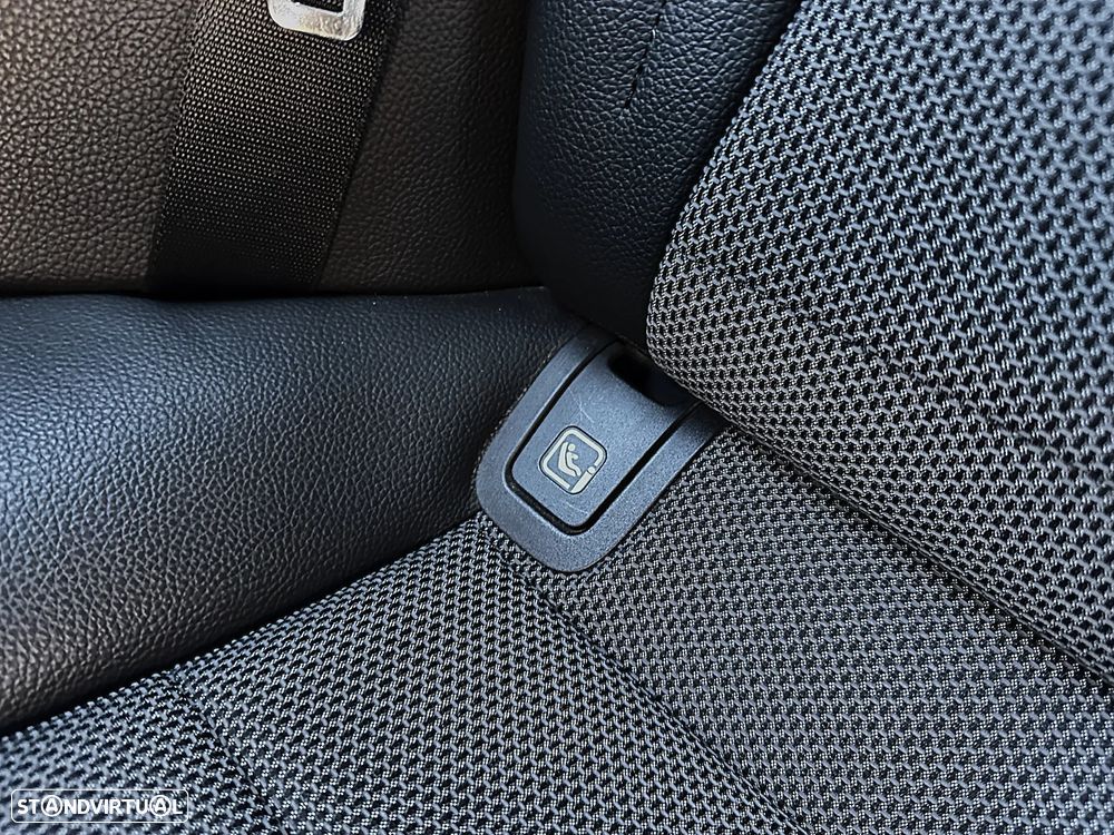 Mercedes-Benz E 220 d 4Matic All-Terrain - 12