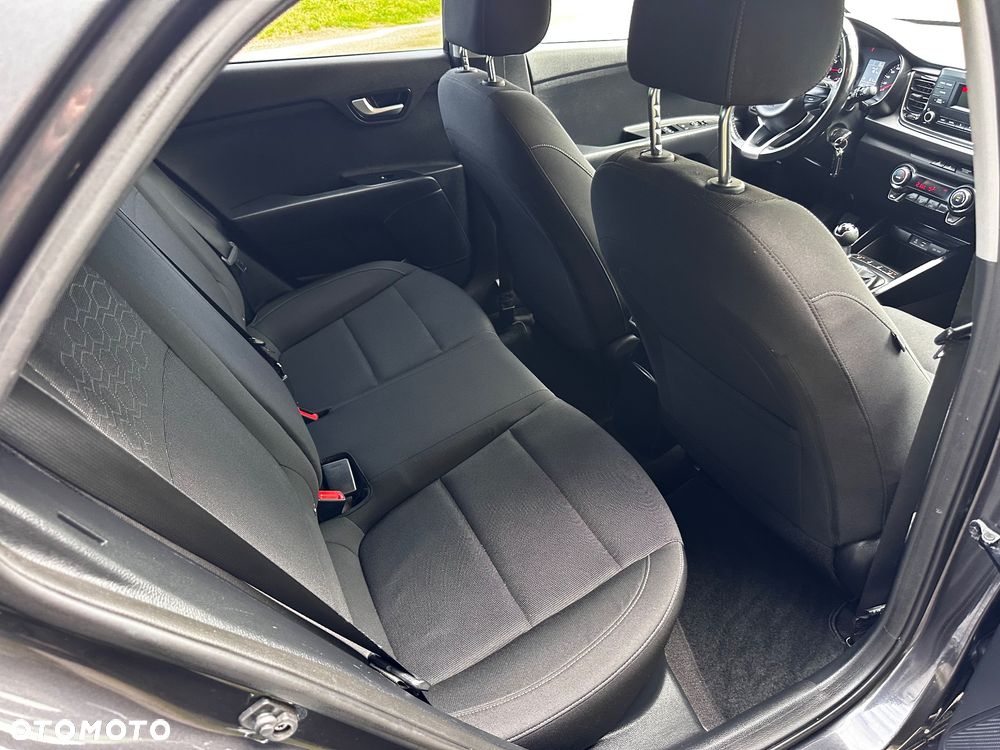 Kia Rio 1.2 Dream Team Edition - 25