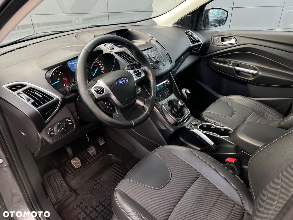 Ford Kuga 2.0 TDCi Titanium - 27
