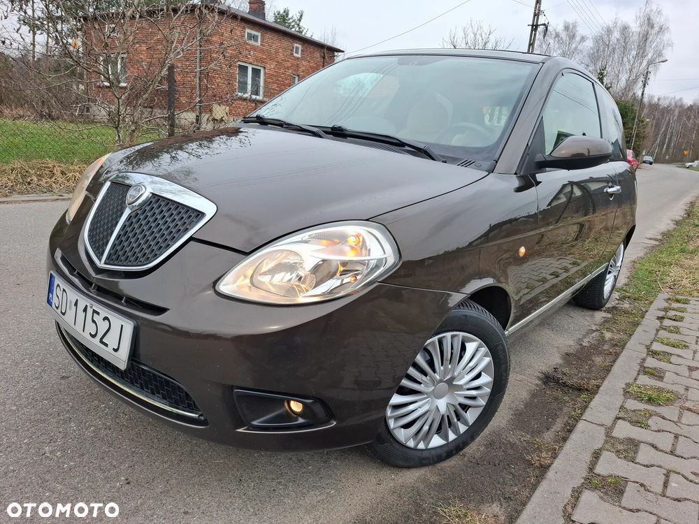 Lancia Ypsilon - 16